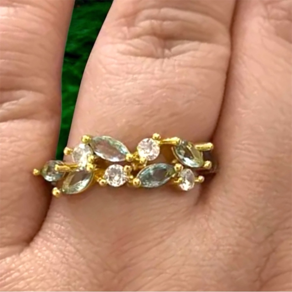 -💚Gold Plated Green & White Cz Diamond Pear &Round Cut Cluster Ring